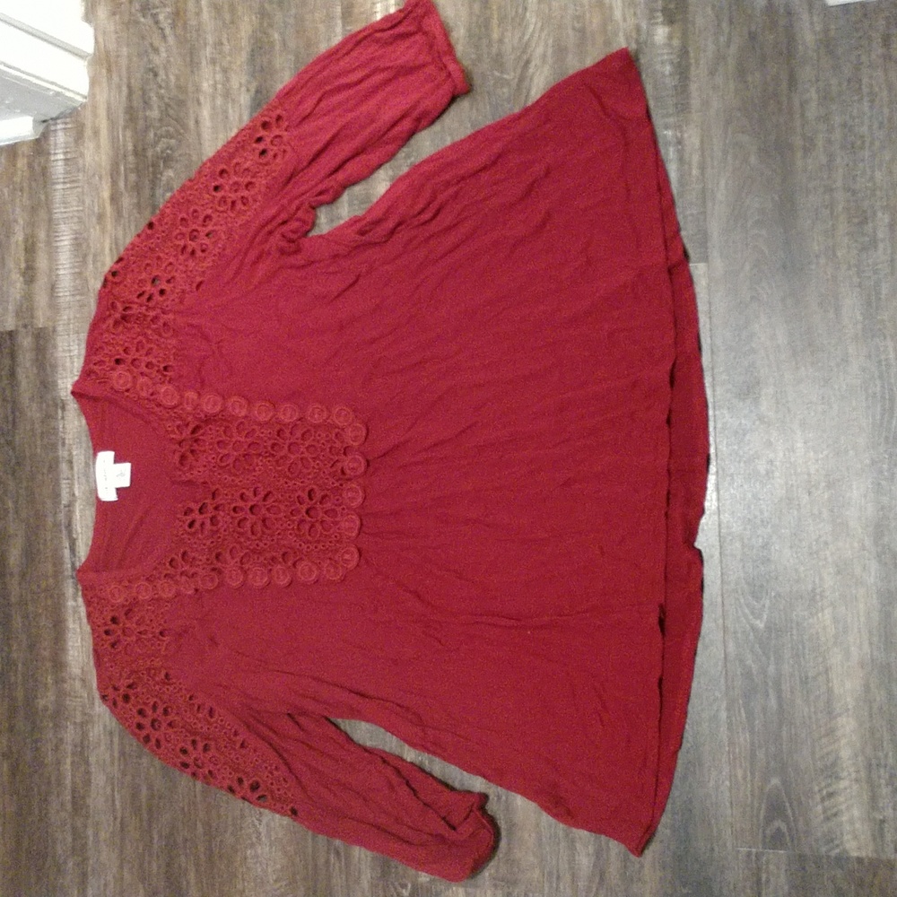 Liz Claiborne women's quarter sleeve shirt, size XL , color maroon